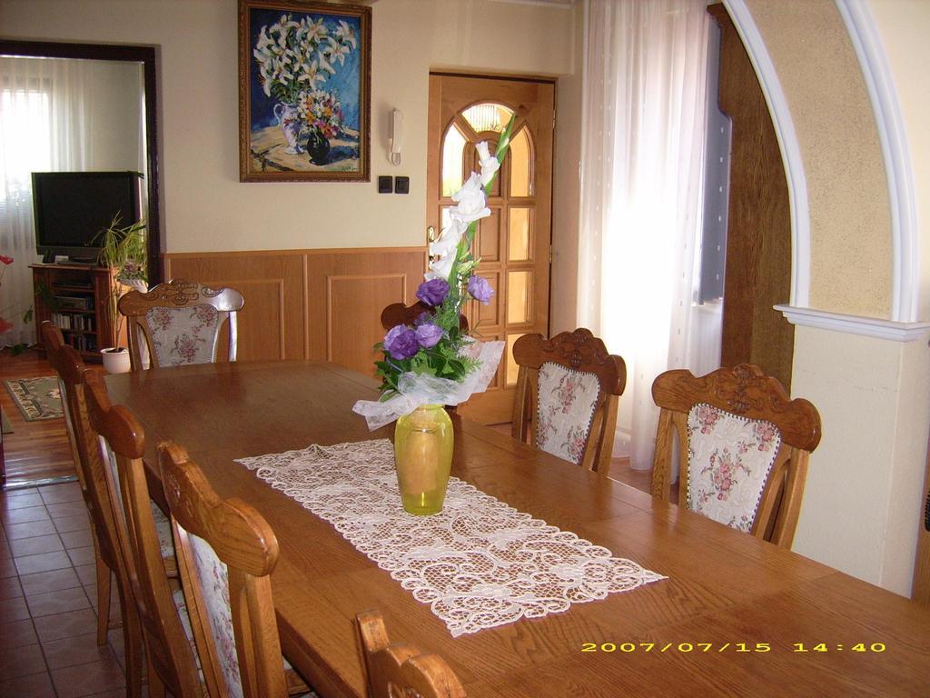 Anna Báthory Apartmanház Hajdúszoboszló Esterno foto
