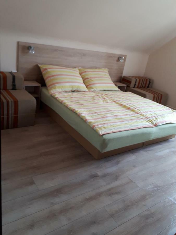 Anna Báthory Apartmanház Hajdúszoboszló Esterno foto