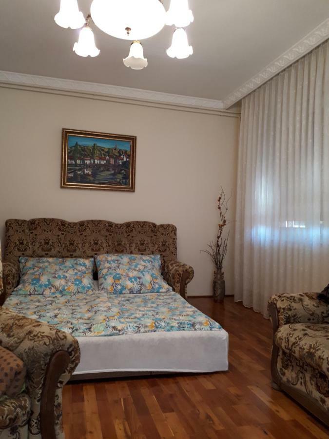 Anna Báthory Apartmanház Hajdúszoboszló Esterno foto